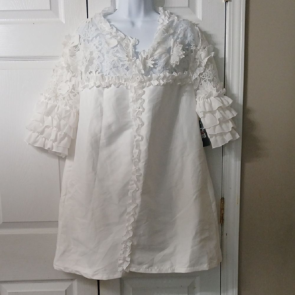 CQ by CQ white jacket with pckets upper lace Sz L NWT
